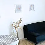 Apartment Casa Gioia 2 - Le Ghiaie By Argonautivacanze *