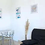 Apartment Casa Gioia 2 - Le Ghiaie By Argonautivacanze *